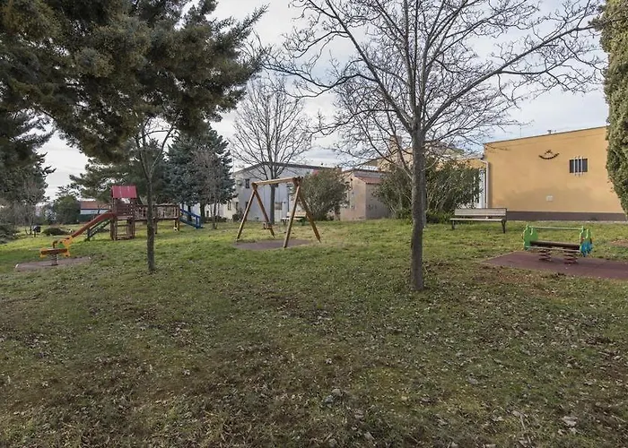 게스트하우스 Lana 3*