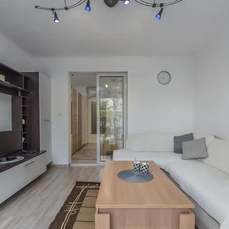 Lana Guest house Dajla