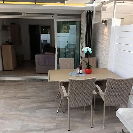 Lana Guest house Dajla